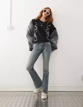 Недорогие джинсы Monday Booty Bei грязно-синего цвета с эластичной отделкой и заниженной талией