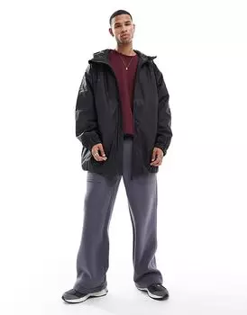 Нейлоновый технический плащ черного цвета Bershka