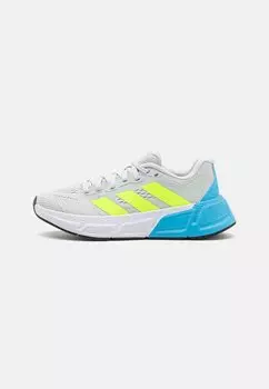Нейтральные кроссовки QUESTAR 2 adidas Performance, цвет dash grey/lucid lemon/semi blue burst
