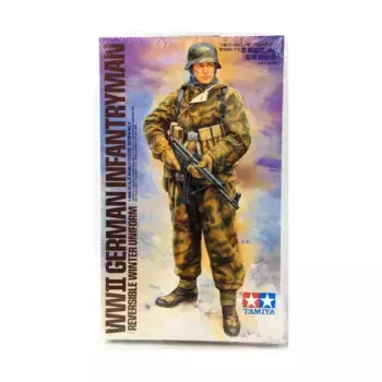 Немецкий пехотинец времен Второй мировой войны (двусторонняя зимняя форма), World Figure Series - 1/16 Scale