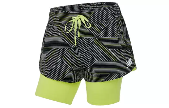 New Balance Повседневные шорты женские черно-зеленые