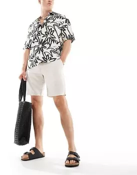 New Look – Кремовые шорты из смесового льна