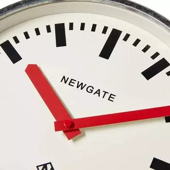 Newgate Clocks Настенные часы для багажа, красный