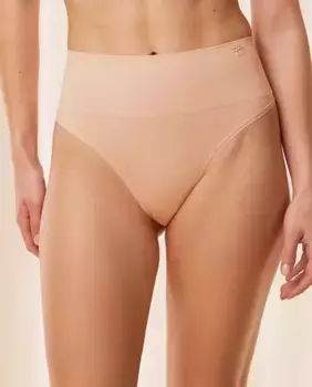 Невидимый пояс-стринги со средней регулировкой талии Triumph, бежевый