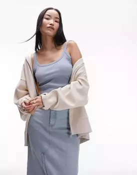 Нежно-голубая майка в рубчик Topshop с овальным вырезом и тонкими бретелями