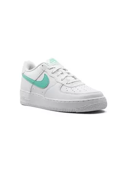 Nike Kids кроссовки Air Force 1 Low Summit White/Emerald Rise, белый