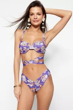 Низ бикини нормальных размеров с V-образным вырезом и цветочным узором Trendyol, разноцветный