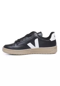 Низкие кеды Veja, цвет black