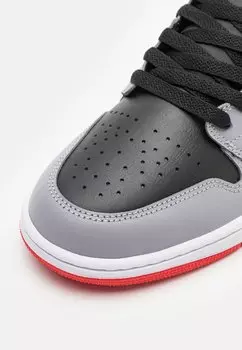 Низкие кроссовки AIR JORDAN 1 LOW Jordan, антрацит