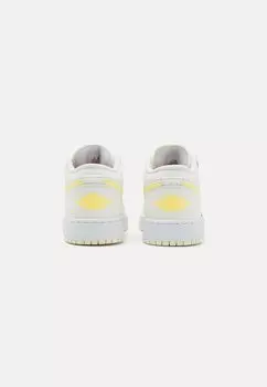 Низкие кроссовки AIR JORDAN 1 UNISEX Jordan, бежевый