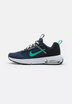 Низкие кроссовки Air Max Intrlk Lite Unisex Nike, цвет midnight navy/stadium green/black/summit white