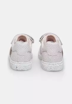 Низкие кроссовки Bata, золото