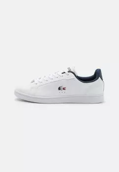 Низкие кроссовки CARNABY PRO Lacoste, белый/синий/красный