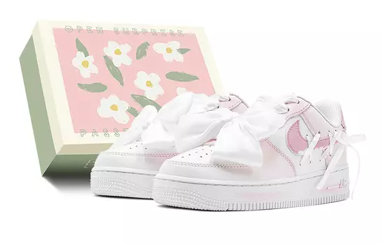 Низкие кроссовки для скейтбординга Nike Air Force 1 женские, розовый