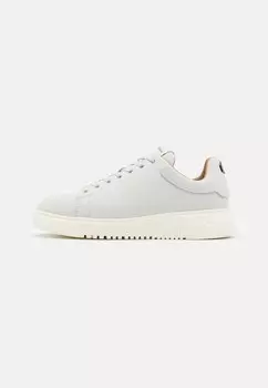 Низкие кроссовки Emporio Armani, белые