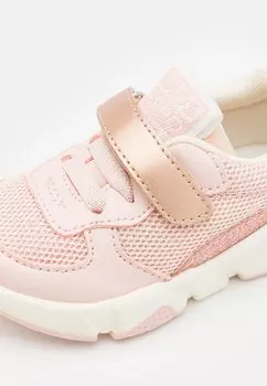 Низкие кроссовки Gioseppo, розовые