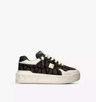 Низкие кроссовки из кожи и парусины с тиснением под брендом One stud Valentino Garavani, мультиколор