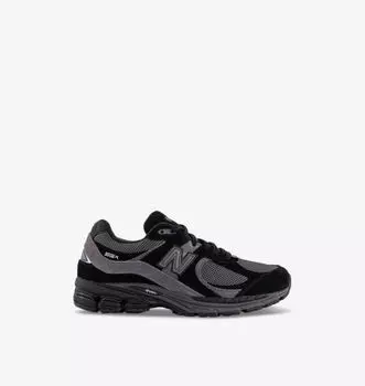 Низкие кроссовки из замши и сетки 2002 года New Balance, черный