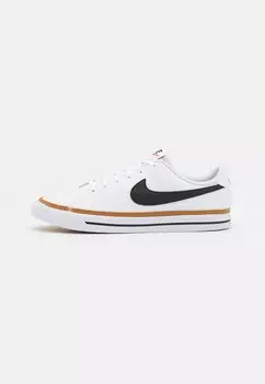 Низкие кроссовки Nike Court Legacy (Gs) Nike, цвет white/black/desert ochre/light brown