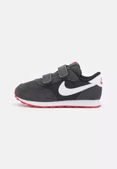 Низкие кроссовки Nike Md Valiant (Tdv) Nike, цвет black/white/dark smoke grey/university red