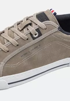 Низкие кроссовки Pier One, серый