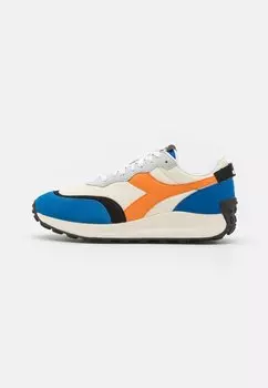 Низкие кроссовки Race Unisex Diadora, цвет white/snorkel blue
