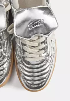 Низкие кроссовки RETRO WITH TONGUE PULL&BEAR, посеребренный