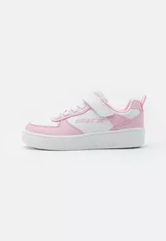 Низкие кроссовки Sport Court 92 Skechers, цвет white/pink