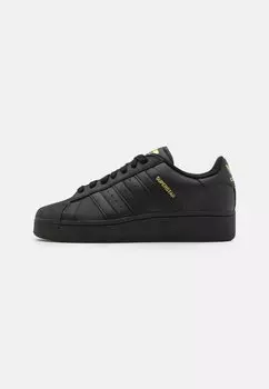 Низкие кроссовки SUPERSTAR XLG UNISEX adidas Originals, основной черный/золотой металлик