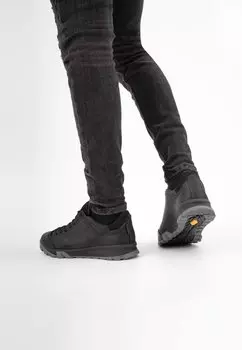 Низкие кроссовки Wojas, черный