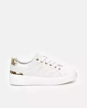 Низкие женские кроссовки на шнуровке и двойной резиновой подошве Xti, белый