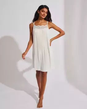 Ночная рубашка с вышивкой и двойными бретелями Selmark, кремовый