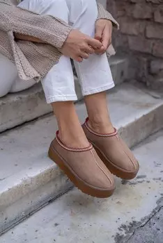 Норковые женские замшевые туфли на высокой подошве с мехом внутри MADAMRA