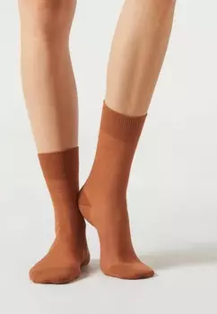 Носки Calzedonia, цвет Cognac