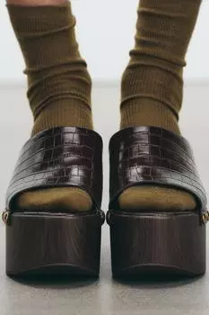 Носки в рубчик ZARA, оливково-зеленый