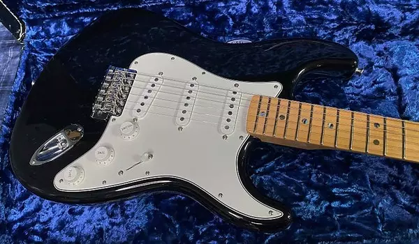 НОВЫЙ! 2022 Fender Custom Shop Robin Trower Stratocaster Black - официальный дилер - 8 фунтов - в наличии!