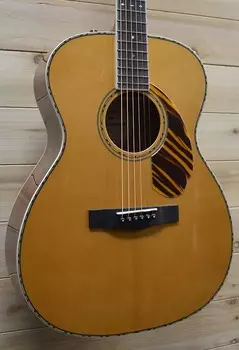 Новая акустическая электрогитара Fender Paramount PO-220E Orchestra с жестким футляром PO220E