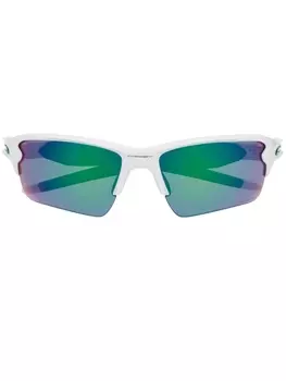 Oakley солнцезащитные очки в массивной оправе, белый