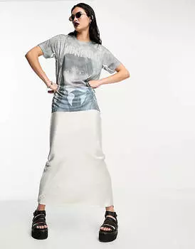 Объемная футболка ASOS DESIGN Wednesday Addams с графическим принтом с изображением лицензии
