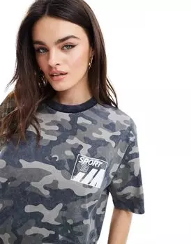 Объемная футболка с принтом в стиле милитари ASOS