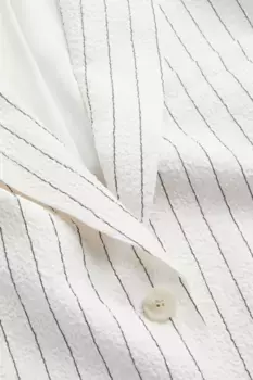 Объемная куртка H&M, белый