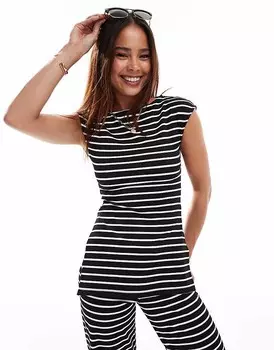 Объемная майка в черную полоску ASOS DESIGN — часть комплекта