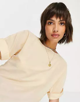 Объемная тканая футболка с закатанными рукавами ASOS DESIGN устричного цвета