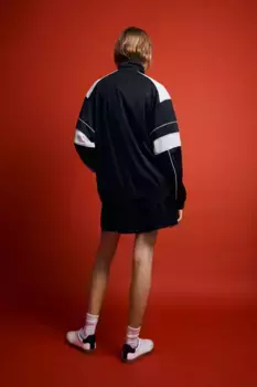 Объемный спортивный топ H&M, черный