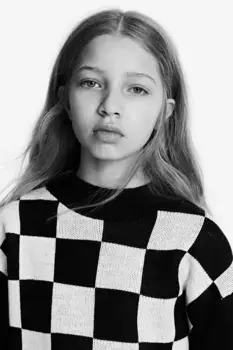 Объемный свитер эластичной вязки H&M, черный