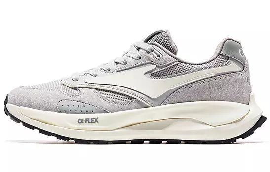 Облегченная Мужские кроссовки Classic Lifestyle С Низким Уровнем Шума Серого цвета Erke