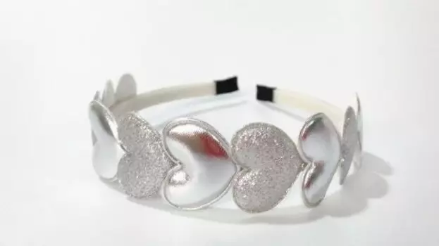 Ободок с сердечками - серебро Hedo