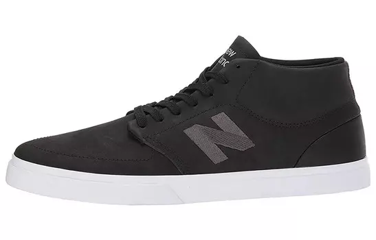 Обувь для скейтбординга Мужская низкая черная New Balance
