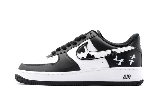 Кастомизированные кроссовки Nike Air Force 1 Skateboarding Shoes Unisex, черный/белый