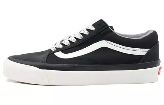 Обувь для скейтбординга Vans Old Skool унисекс, Black/White